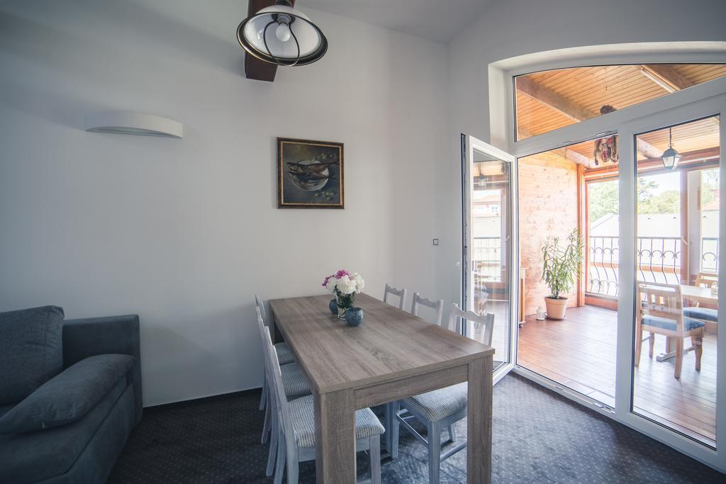 Apartmany U Papousku 因德日赫城堡 外观 照片