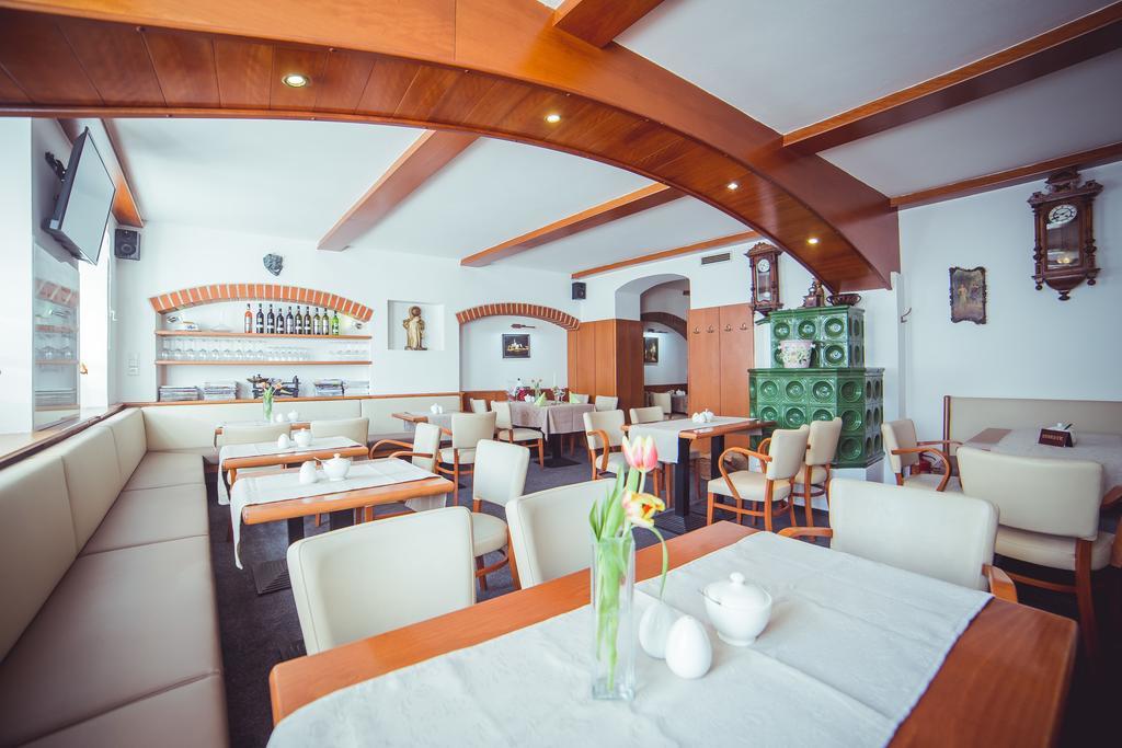 Apartmany U Papousku 因德日赫城堡 外观 照片