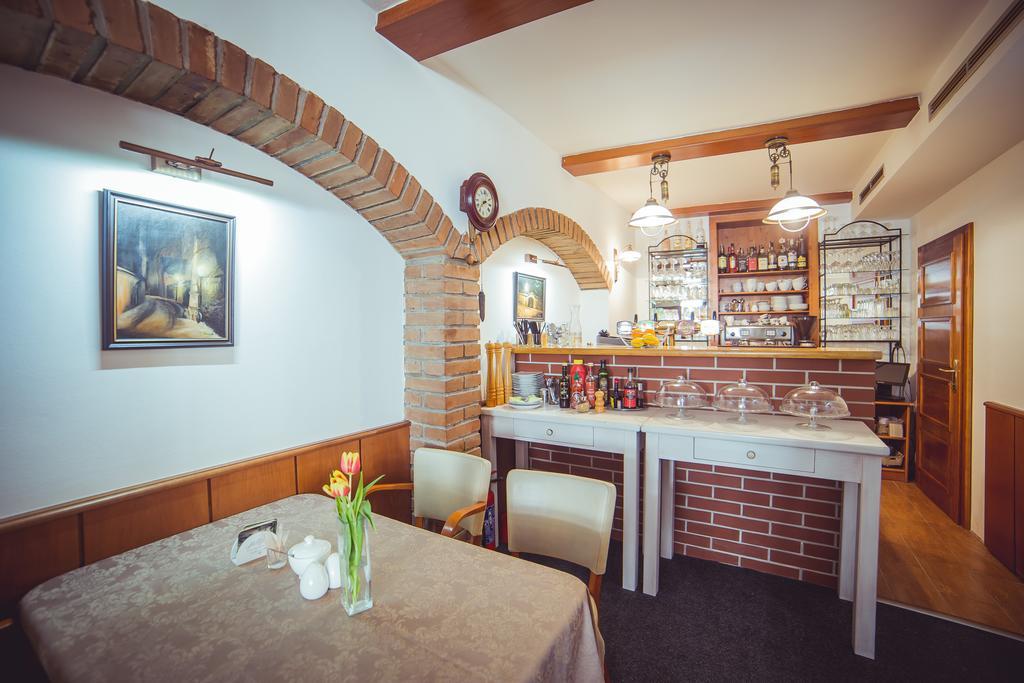 Apartmany U Papousku 因德日赫城堡 外观 照片